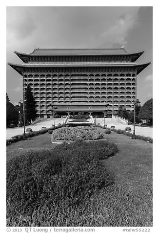 Yuanshan Grand Hotel, in Chinese classical style. Taipei, Taiwan (black and white)