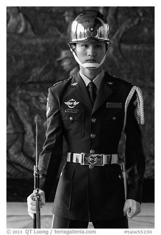 Honor Guard, Martyrs Shrine. Taipei, Taiwan (black and white)