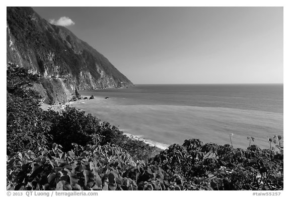 Sea cliffs and turquoise waters. Taroko National Park, Taiwan