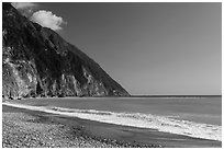 Gravel beach and turquoise waters. Taroko National Park, Taiwan (black and white)