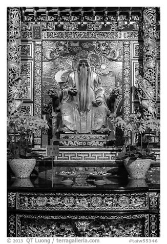 Confuscian figure on altar, Wen Wu temple. Sun Moon Lake, Taiwan (black and white)