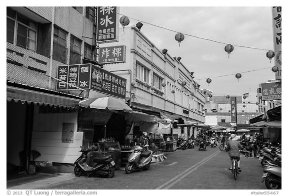Street near market. Lukang, Taiwan (black and white)