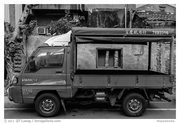 Truck and house. Lukang, Taiwan