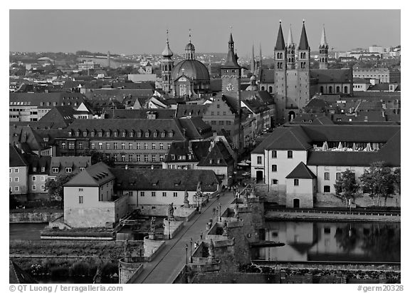 Alte Mainbrucke bridge and Neumunsterkirche church. Wurzburg, Bavaria, Germany