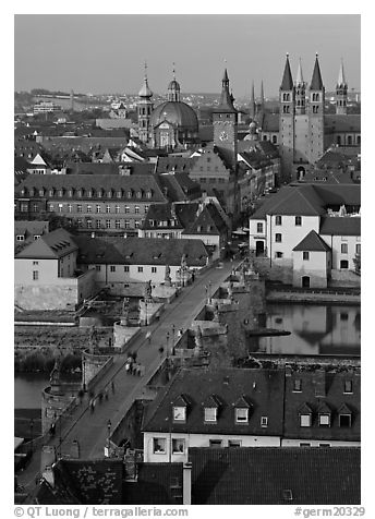 Alte Mainbrucke and Neumunsterkirche. Wurzburg, Bavaria, Germany (black and white)