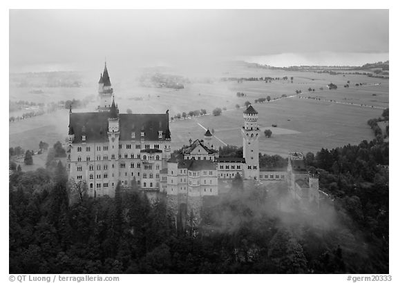 Neuschwanstein. Bavaria, Germany (black and white)