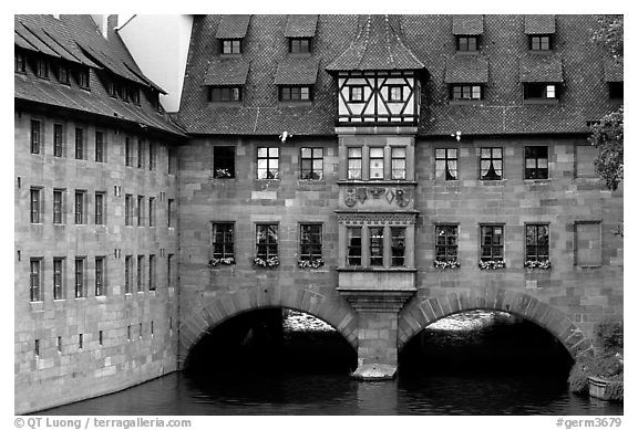 House built accross the river. Nurnberg, Bavaria, Germany (black and white)