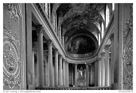 Second floor of the Versailles palace chapel. France