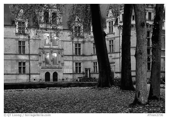 Azay-le-rideau chateau at dusk. Loire Valley, France (black and white)