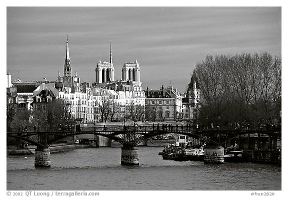 Pont des Arts and ile de la Cite, late afternoon. Paris, France