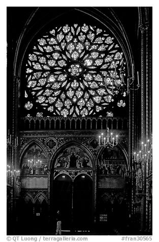 Rosette in the upper Holy Chapel. Paris, France (black and white)