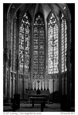 Altar and stained glass windows, Saint-Nazaire basilica. Carcassonne, France (black and white)