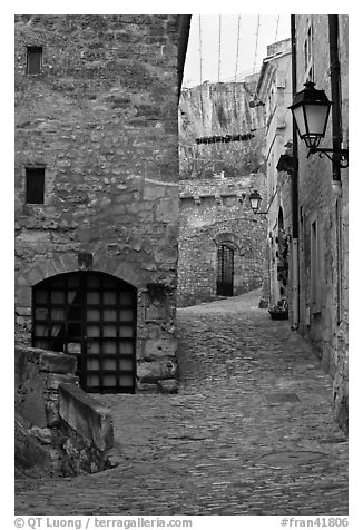 Stone streets and houses, Les Baux-de-Provence. Provence, France