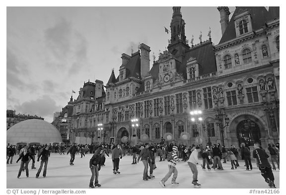 Hotel de Ville with Christmas ice ring. Paris, France