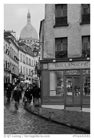 Boulangerie and Sacre-Coeur Basilic, Montmartre. Paris, France (black and white)
