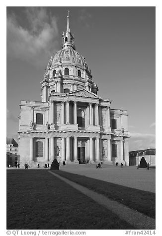 Eglise du Dome, Les Invalides. Paris, France (black and white)