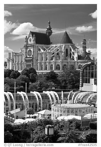 Forum des Halles and historic Saint-Eustache church. Paris, France