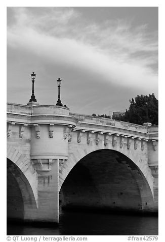 Street lights on Pont Neuf. Paris, France