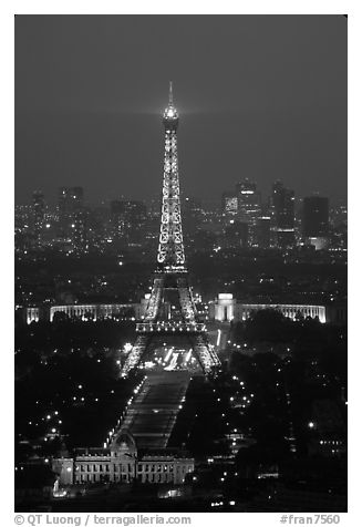 Tour Eiffel (Eiffel Tower) and Palais de Chaillot (Palace of Chaillot)  seen from the Montparnasse Tower by night. Paris, France