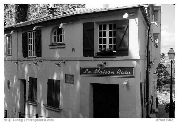 La Maison Rose (Pink house), Montmartre. Paris, France (black and white)