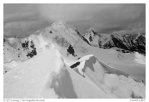 Snowy ridge above Shingo La, Zanskar, Jammu and Kashmir. India (black and white)