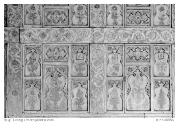 Marble wall decor,  Diwan-i-Khas, Red Fort. New Delhi, India (black and white)