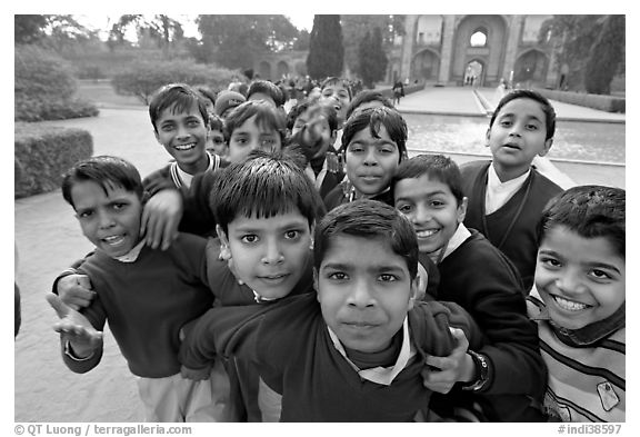 Schoolchildren, Humayun's tomb. New Delhi, India (black and white)