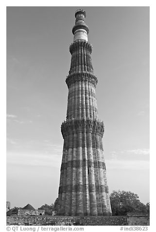 73-meter high tower of victory, Qutb Minar. New Delhi, India (black and white)