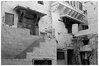 Walls with shades of blue. Jodhpur, Rajasthan, India (black and white)