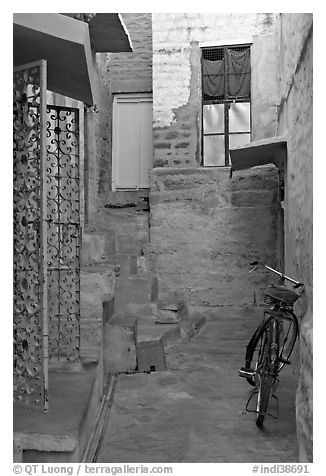 Blue alley with bicycle. Jodhpur, Rajasthan, India