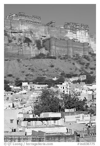 Old town at the base of the Mehrangarh Fort, morning. Jodhpur, Rajasthan, India (black and white)