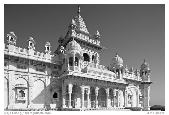 Jaswant Thada. Jodhpur, Rajasthan, India (black and white)