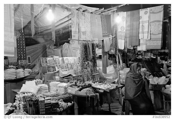 Vendor near Dasaswamedh Ghat at night. Varanasi, Uttar Pradesh, India