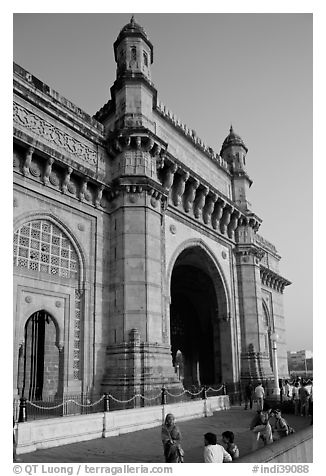 Gateway of India, early morning. Mumbai, Maharashtra, India