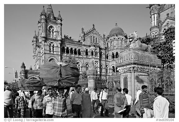 Crowd in front of Chhatrapati Shivaji Terminus. Mumbai, Maharashtra, India (black and white)