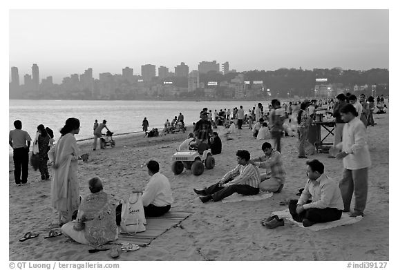 Chowpatty Beach, sunset. Mumbai, Maharashtra, India (black and white)