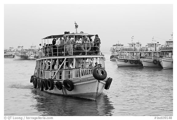 Tour boat loaded with passengers. Mumbai, Maharashtra, India
