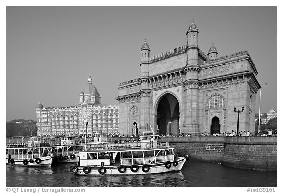 Gateway of India and Taj Mahal Palace, morning. Mumbai, Maharashtra, India (black and white)