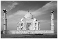 Mausoleum and decorative minarets, Taj Mahal. Agra, Uttar Pradesh, India (black and white)