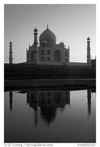 Taj Mahal and Yamuna River at sunset. Agra, Uttar Pradesh, India (black and white)