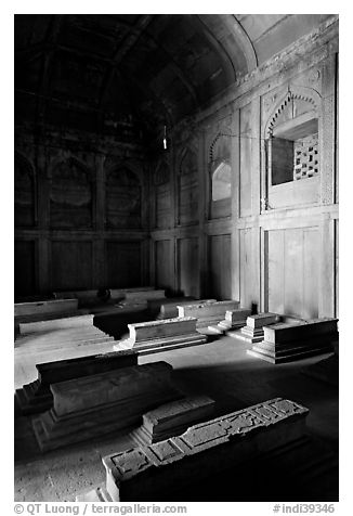 Tombs, including Islam Khan's in the Jama Masjid mosque. Fatehpur Sikri, Uttar Pradesh, India