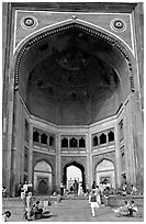 Buland Darwaza (Victory Gate), Dargah mosque. Fatehpur Sikri, Uttar Pradesh, India (black and white)