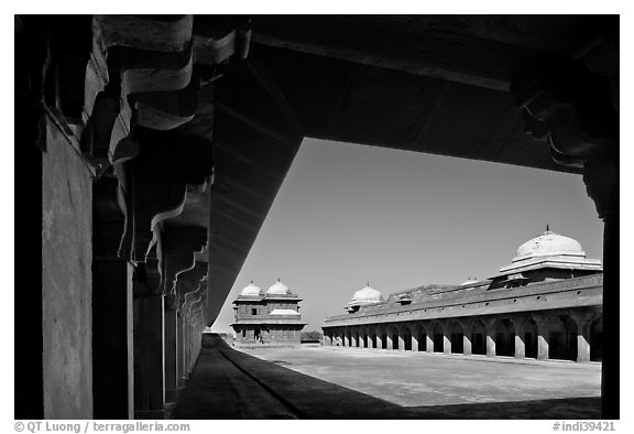 Lower Haramsara. Fatehpur Sikri, Uttar Pradesh, India (black and white)