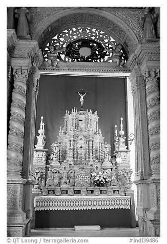 Richly decorated altar, Basilica of Bom Jesus, Old Goa. Goa, India (black and white)