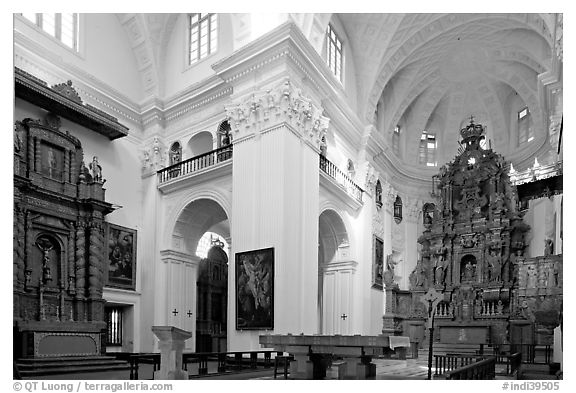 Church of St Cajetan interior, Old Goa. Goa, India