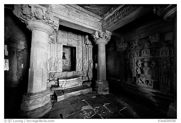 Jain temple interior, Parsvanatha temple, Eastern Group. Khajuraho, Madhya Pradesh, India (black and white)