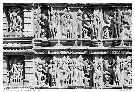 Sculpture detail,  Kadariya-Mahadeva temple. Khajuraho, Madhya Pradesh, India (black and white)