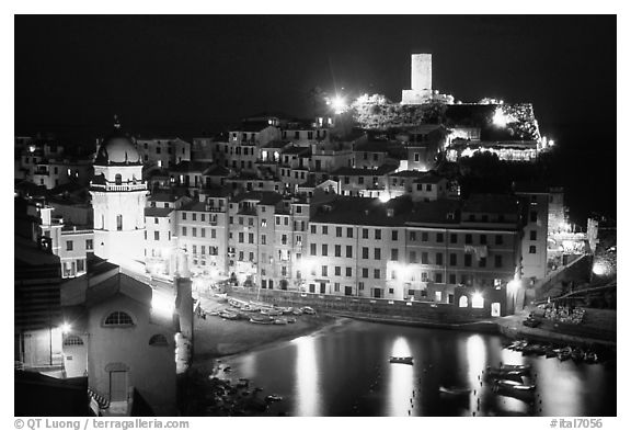 Harbor and Castello Doria at night, Vernazza. Cinque Terre, Liguria, Italy