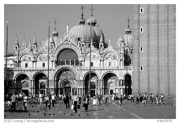 Basilica San Marco, late afternoon. Venice, Veneto, Italy (black and white)