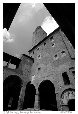 Torre Grossa. San Gimignano, Tuscany, Italy